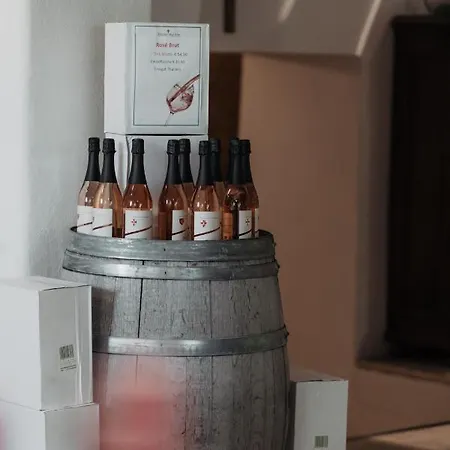 Freigut Thallern Vendégház 3*