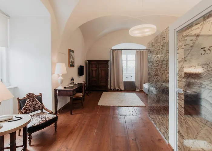 弗莱古特塔棱酒店 3* 冈姆波尔茨基尔兴